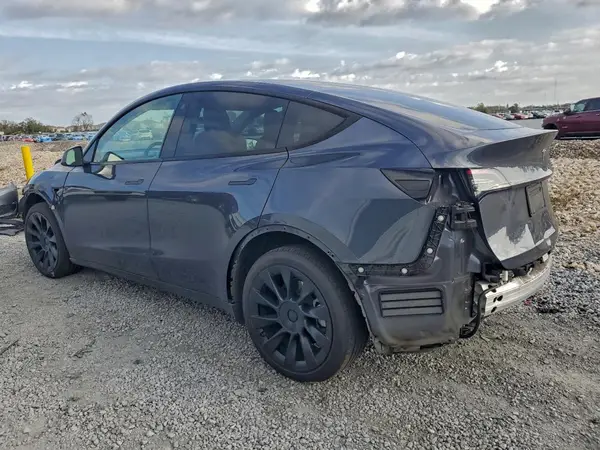 7SAYGDEEXPF591463 2023 TESLA MODEL Y - Image 2