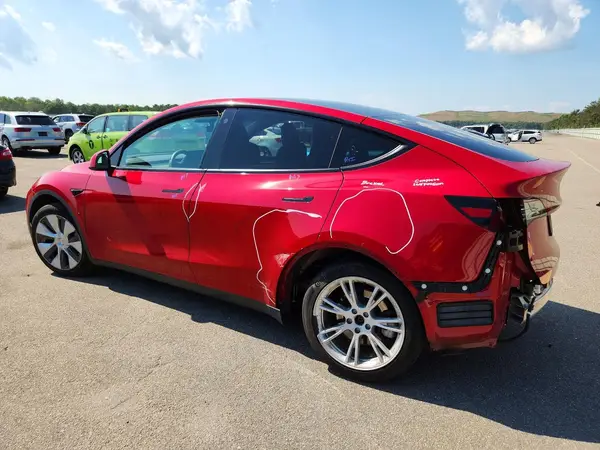 7SAYGDEEXPF595433 2023 TESLA MODEL Y - Image 2