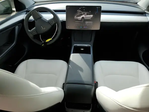7SAYGDEEXPF605779 2023 TESLA MODEL Y - Image 8