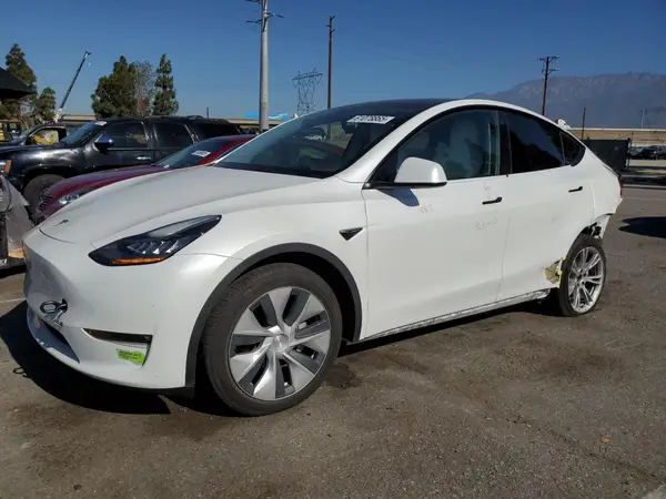 7SAYGDEEXPF607984 2023 TESLA MODEL Y - Image 1