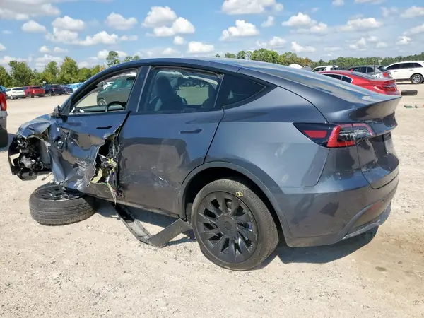 7SAYGDEEXPF609766 2023 TESLA MODEL Y - Image 2