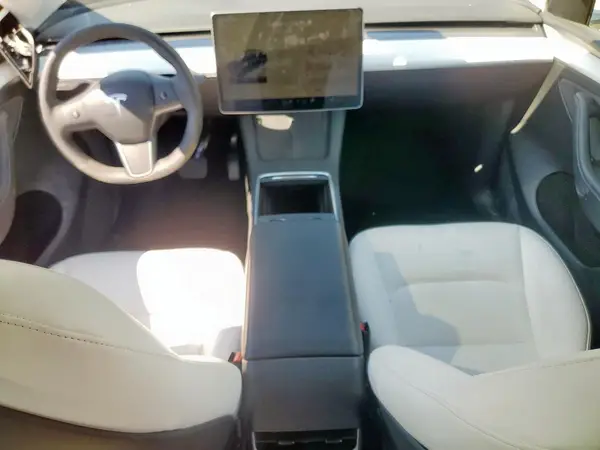 7SAYGDEEXPF609766 2023 TESLA MODEL Y - Image 8