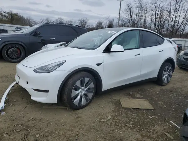 7SAYGDEEXPF615731 2023 TESLA MODEL Y - Image 1