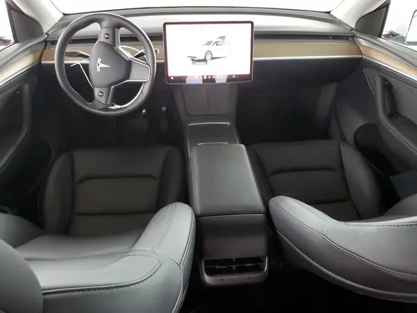 7SAYGDEEXPF619004 2023 TESLA MODEL Y - Image 8