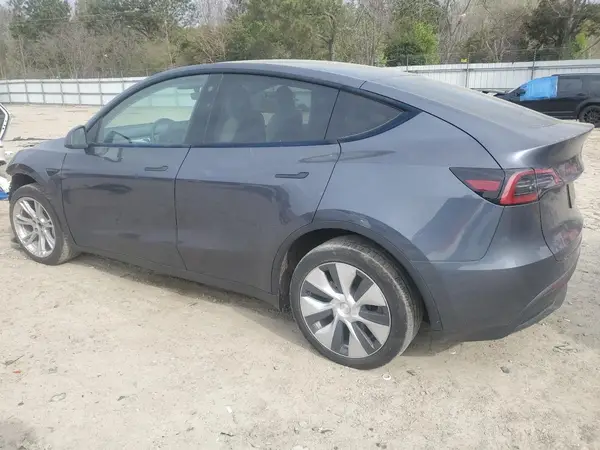 7SAYGDEEXPF619102 2023 TESLA MODEL Y - Image 2