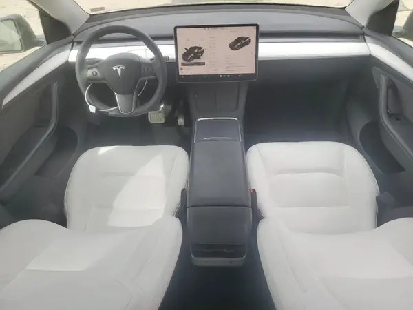 7SAYGDEEXPF619102 2023 TESLA MODEL Y - Image 8
