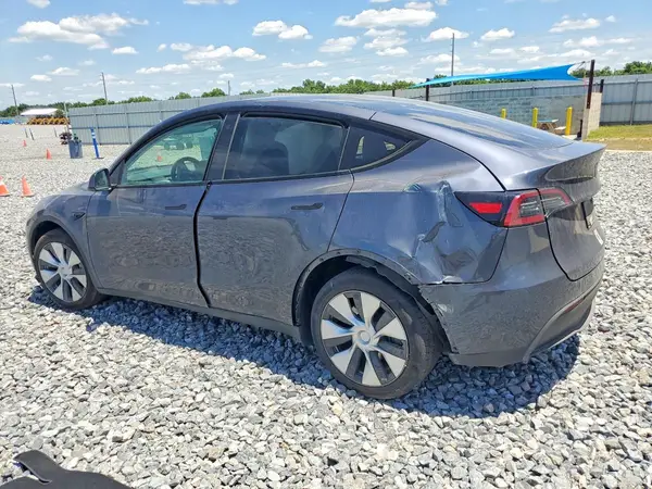 7SAYGDEEXPF619620 2023 TESLA MODEL Y - Image 2