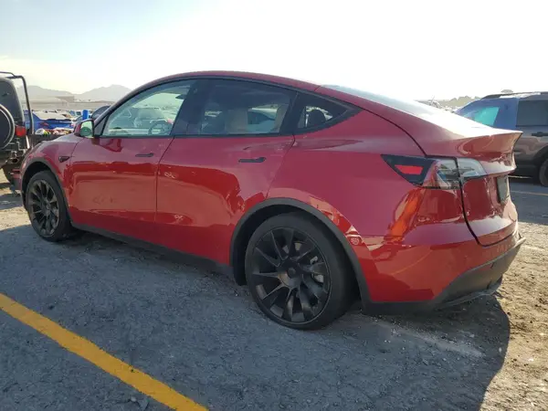 7SAYGDEEXPF625420 2023 TESLA MODEL Y - Image 2