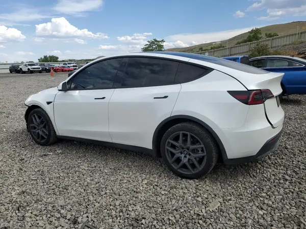 7SAYGDEEXPF626423 2023 TESLA MODEL Y - Image 2