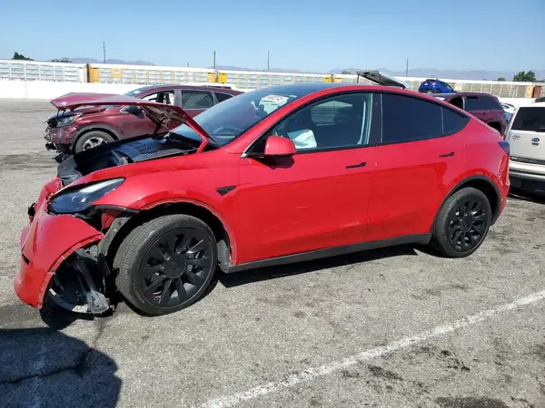 7SAYGDEEXPF635347 2023 TESLA MODEL Y - Image 1
