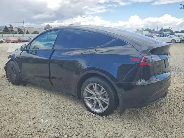 7SAYGDEEXPF636482 2023 TESLA MODEL Y - Image 2