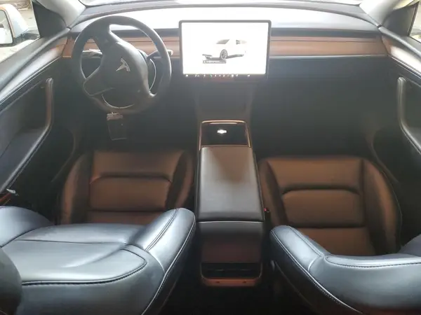 7SAYGDEEXPF637647 2023 TESLA MODEL Y - Image 8