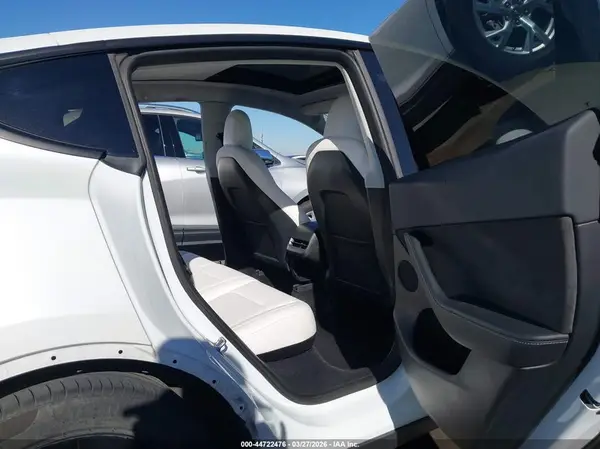 7SAYGDEEXPF643593 2023 TESLA MODEL Y - Image 8
