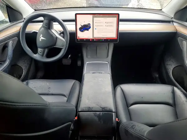 7SAYGDEEXPF667439 2023 TESLA MODEL Y - Image 8