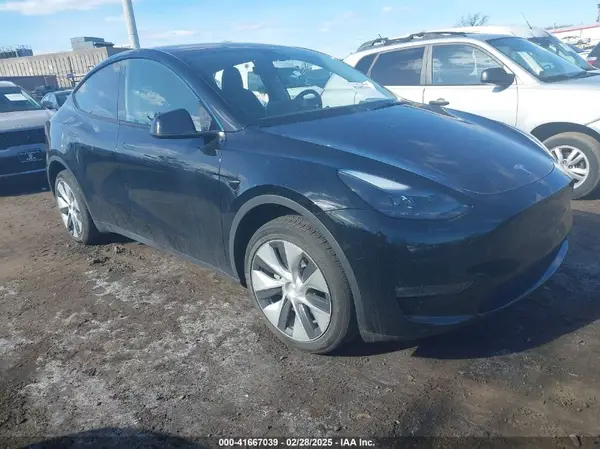 7SAYGDEEXPF688064 2023 TESLA MODEL Y - Image 1