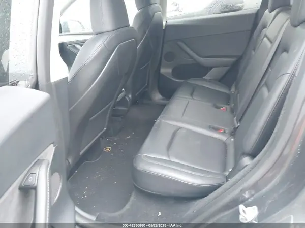 7SAYGDEEXPF699677 2023 TESLA MODEL Y - Image 8