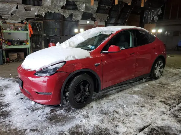 7SAYGDEEXPF710516 2023 TESLA MODEL Y - Image 1