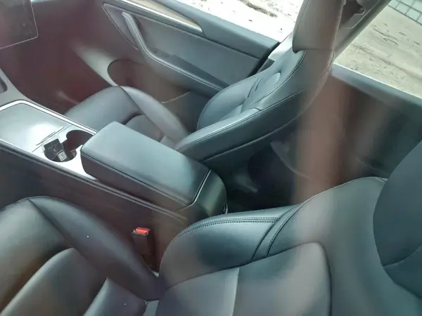 7SAYGDEEXPF744231 2023 TESLA MODEL Y - Image 8