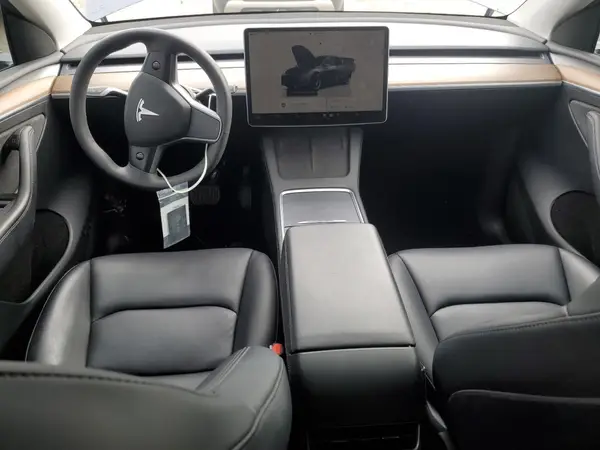 7SAYGDEEXPF747582 2023 TESLA MODEL Y - Image 8