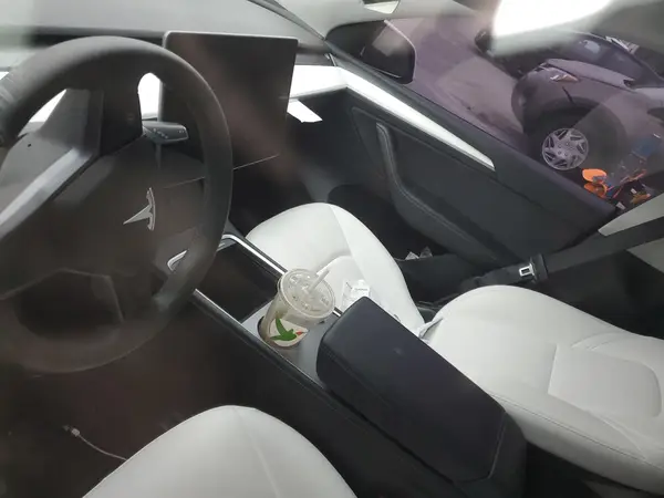 7SAYGDEEXPF750806 2023 TESLA MODEL Y - Image 8