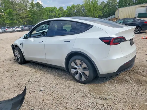 7SAYGDEEXPF759134 2023 TESLA MODEL Y - Image 2