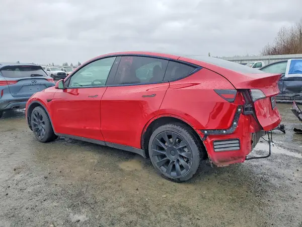 7SAYGDEEXPF762633 2023 TESLA MODEL Y - Image 2