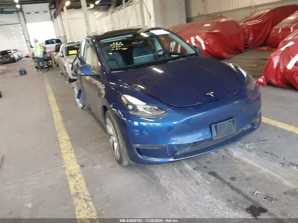 7SAYGDEEXPF763345 2023 TESLA MODEL Y - Image 1