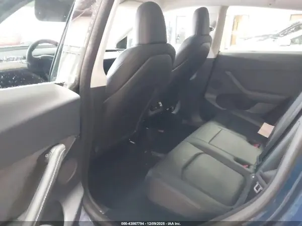 7SAYGDEEXPF764494 2023 TESLA MODEL Y - Image 8