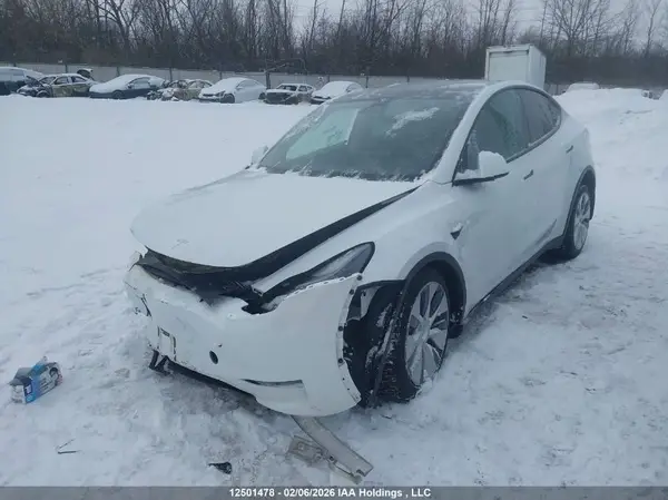7SAYGDEEXPF774149 2023 TESLA MODEL Y - Image 2