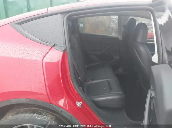 7SAYGDEEXPF780324 2023 TESLA MODEL Y - Image 8