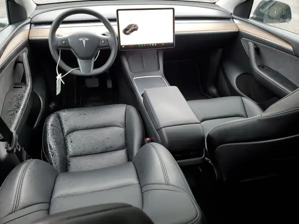 7SAYGDEEXPF781375 2023 TESLA MODEL Y - Image 8