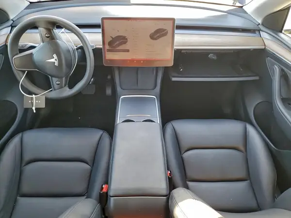 7SAYGDEEXPF803150 2023 TESLA MODEL Y - Image 8