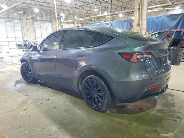 7SAYGDEEXPF809384 2023 TESLA MODEL Y - Image 2