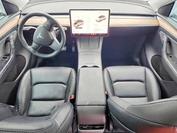 7SAYGDEEXPF815640 2023 TESLA MODEL Y - Image 8