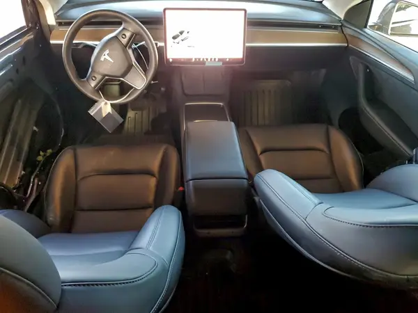 7SAYGDEEXPF827528 2023 TESLA MODEL Y - Image 8