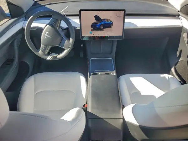 7SAYGDEEXPF831157 2023 TESLA MODEL Y - Image 8