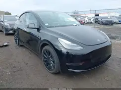 7SAYGDEEXPF834804 2023 TESLA MODEL Y