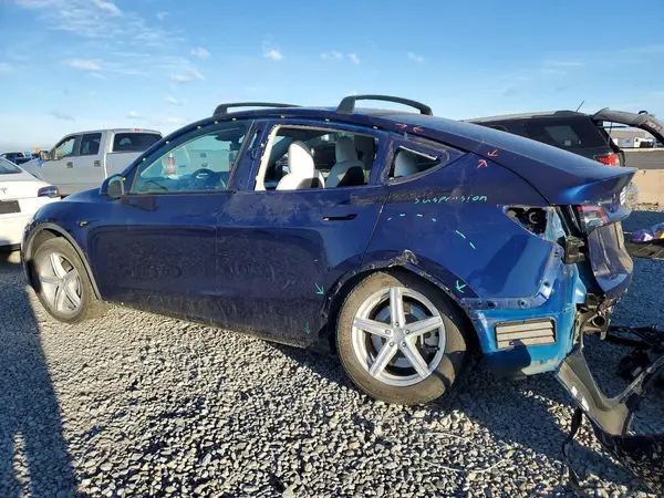 7SAYGDEEXPF848251 2023 TESLA MODEL Y - Image 2