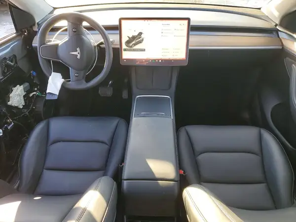 7SAYGDEEXPF851117 2023 TESLA MODEL Y - Image 8