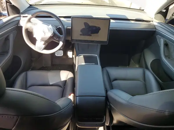 7SAYGDEEXPF856592 2023 TESLA MODEL Y - Image 8