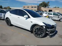 7SAYGDEEXPF869634 2023 TESLA MODEL Y