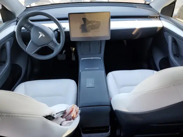 7SAYGDEEXPF887602 2023 TESLA MODEL Y - Image 8
