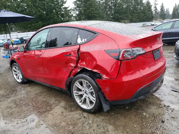 7SAYGDEEXPF912594 2023 TESLA MODEL Y - Image 2