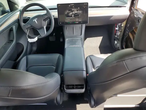 7SAYGDEEXPF912756 2023 TESLA MODEL Y - Image 8