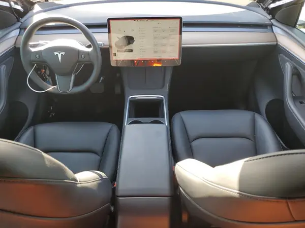7SAYGDEEXPF937690 2023 TESLA MODEL Y - Image 8