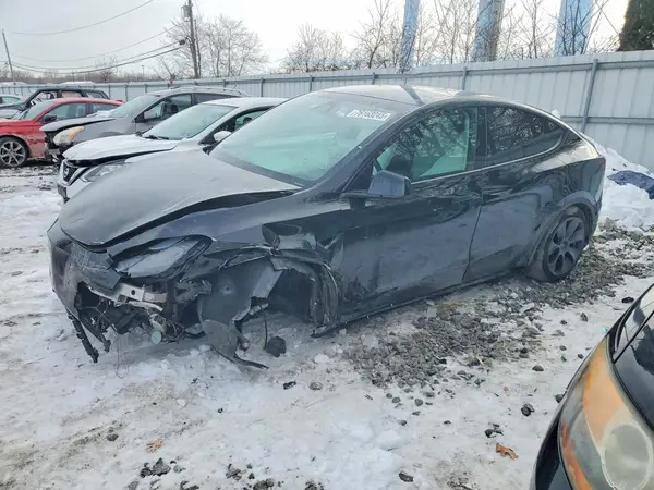 7SAYGDEEXPF947295 2023 TESLA MODEL Y - Image 1