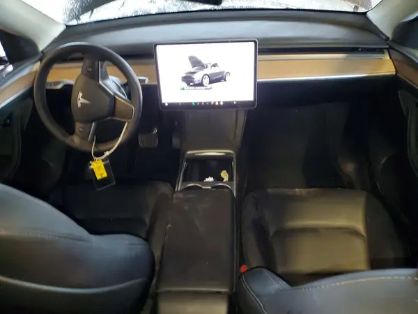 7SAYGDEEXPF957633 2023 TESLA MODEL Y - Image 8