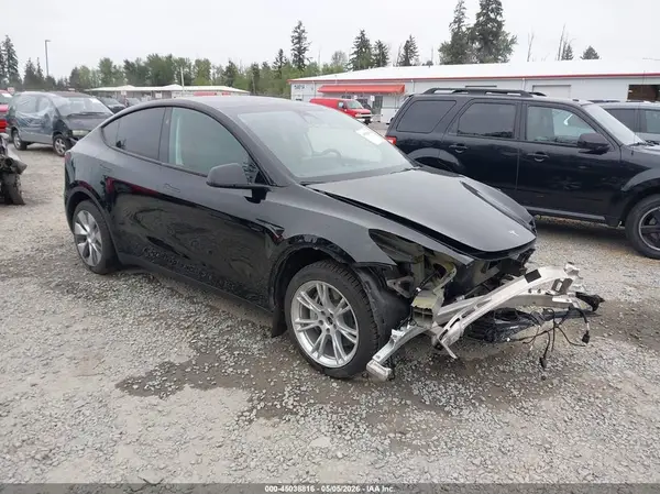 7SAYGDEEXPF967840 2023 TESLA MODEL Y - Image 1