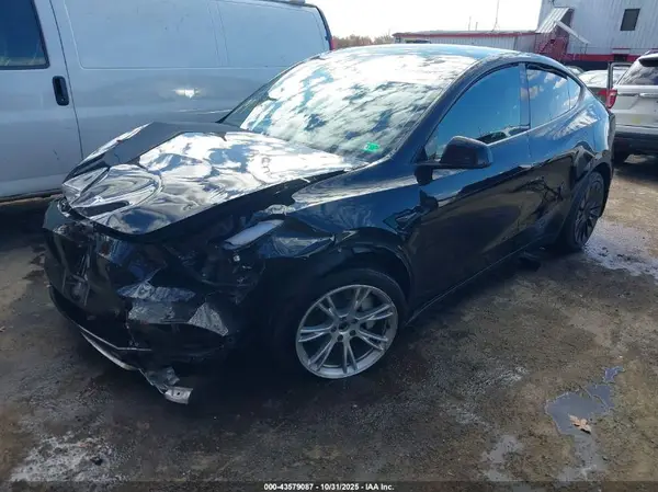 7SAYGDEEXRA218228 2024 TESLA MODEL Y - Image 2