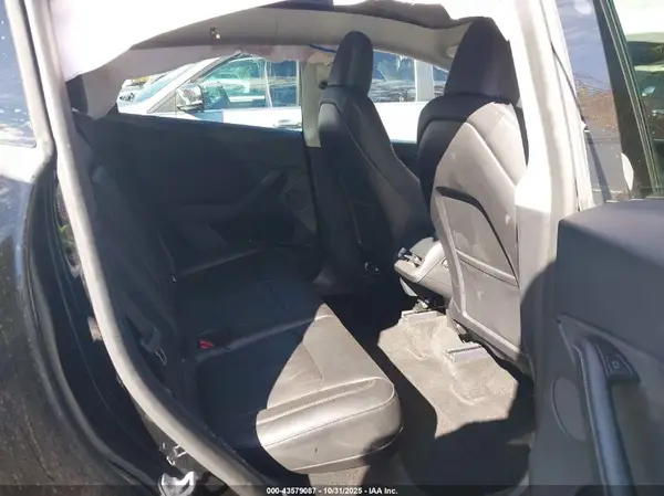 7SAYGDEEXRA218228 2024 TESLA MODEL Y - Image 8